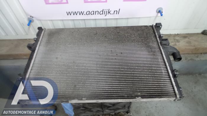 Gebruikte Radiateur Dacia Logan MCV I (KS) 1.6 16V Prijs € 39,99 Margeregeling aangeboden door Autodemontage Aandijk