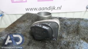 Gebruikte Gasklephuis Renault Scénic II (JM) 1.6 16V Prijs € 29,99 Margeregeling aangeboden door Autodemontage Aandijk