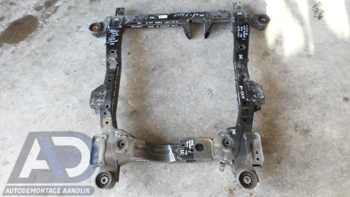 Gebruikte Subframe Opel Astra J GTC (PD2/PF2) 1.7 CDTi 16V ecoFLEX 110 Prijs € 99,99 Margeregeling aangeboden door Autodemontage Aandijk