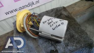 Gebruikte Opvoerpomp Volkswagen Golf Plus (5M1/1KP) 2.0 TDI 16V Prijs € 39,99 Margeregeling aangeboden door Autodemontage Aandijk