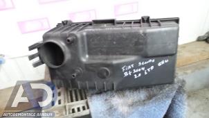 Gebruikte Luchtfilterhuis Fiat Scudo Prijs € 40,00 Margeregeling aangeboden door Autodemontage Aandijk