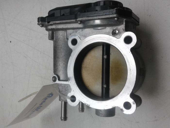 Gebruikte Gasklephuis Lexus IS (E3) 300h 2.5 16V Prijs € 103,95 Margeregeling aangeboden door Wessel Parts & Service B.V.