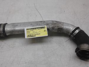 Gebruikte Intercooler Slang Mercedes C Estate (S205) C-220 CDI BlueTEC, C-220 d 2.2 16V Prijs € 79,00 Margeregeling aangeboden door Wessel Parts & Service B.V.