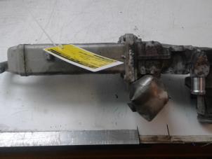 EGR koeler van een Audi Q3 (8UB/8UG) 2.0 TDI 16V 140 2013