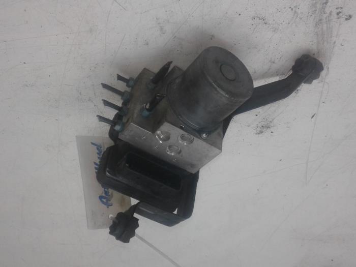 Gebruikte ABS Pomp BMW X6 (F16) xDrive30d 3.0 24V Prijs € 208,95 Margeregeling aangeboden door Wessel Parts & Service B.V.