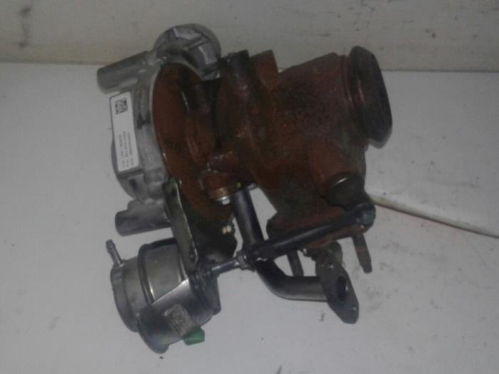 Turbo van een Mercedes-Benz Citan (415.6) 1.5 109 CDI 2015