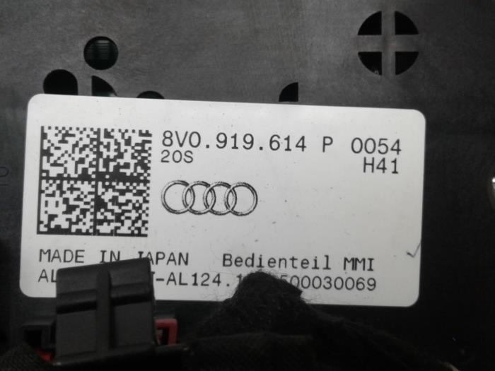 I-Drive knop van een Audi A3 (8V1/8VK) 1.4 TFSI 16V 2016