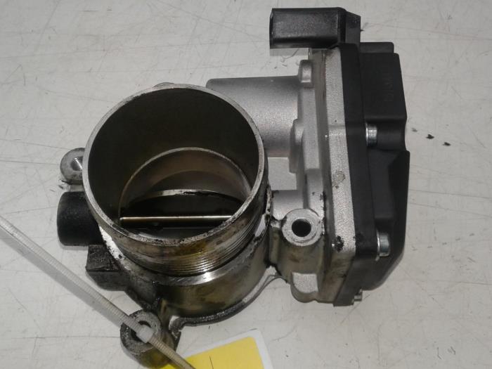 Gebruikte Gasklephuis Volkswagen Tiguan (5N1/2) 2.0 TDI DRF 16V 4Motion Prijs € 51,45 Margeregeling aangeboden door Wessel Parts & Service B.V.