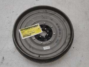 Gebruikte Vliegwiel Mercedes CLA (117.3) 2.0 AMG CLA-45 Turbo 16V Prijs € 259,00 Margeregeling aangeboden door Wessel Parts & Service B.V.