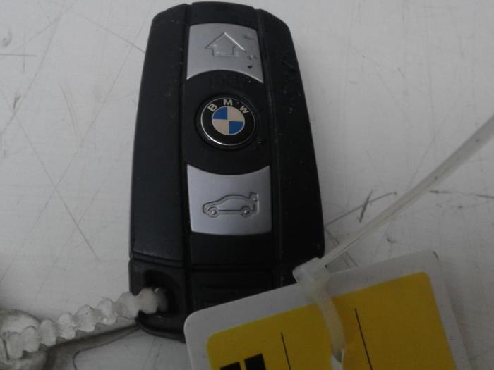 Afstands Bediening Set van een BMW 1 serie (E82) 118d 16V 2012