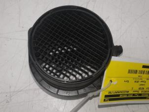 Gebruikte Luchthoeveelheidsmeter Audi Q3 (8UB/8UG) 2.0 TDI 16V 150 Quattro Prijs € 45,00 Margeregeling aangeboden door Wessel Parts & Service B.V.