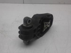 Gebruikte Motorsteun Mercedes A (W176) 1.5 A-180 CDI, A-180d 16V Prijs € 49,00 Margeregeling aangeboden door Wessel Parts & Service B.V.