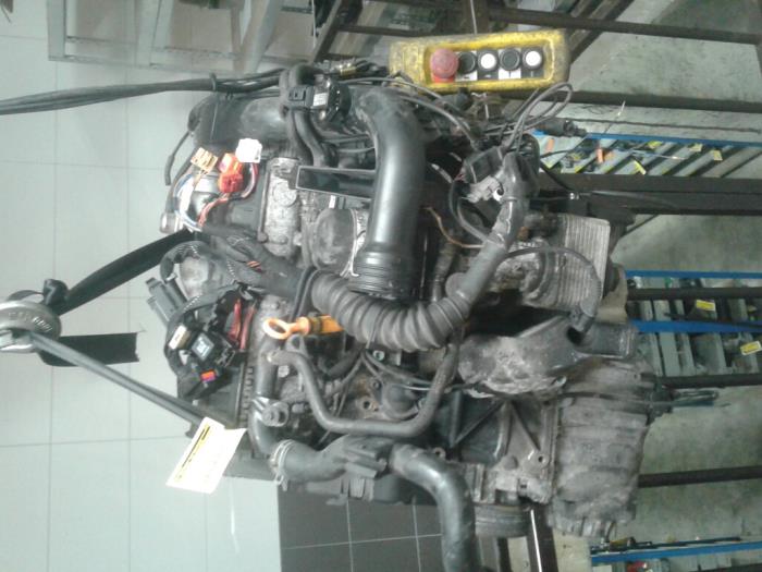 Gebruikte Motor Volkswagen Passat Variant (3B6) 1.9 TDI 130 Prijs € 681,45 Margeregeling aangeboden door Wessel Parts & Service B.V.