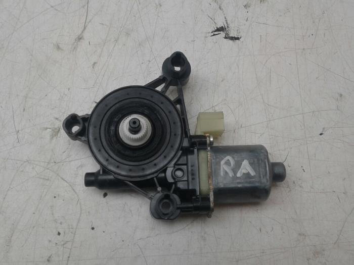 SKODA Superb 3 generation (2015-2023) Front Right Door Window Control Motor 5Q0959802A 17338092