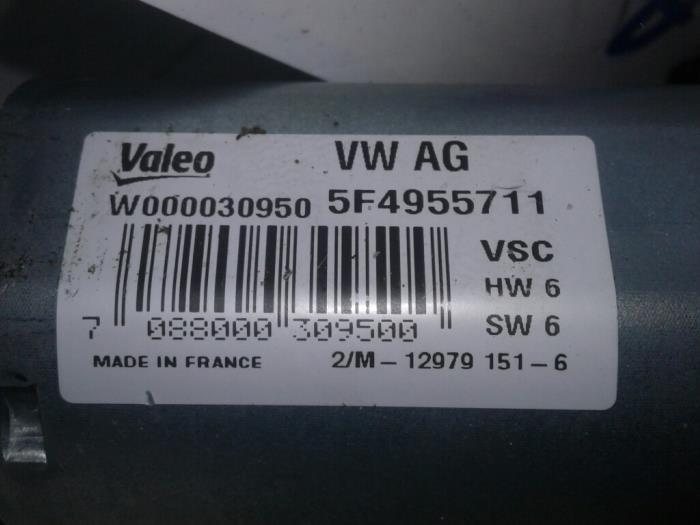 SKODA Superb 3 generation (2015-2023) Bagāžas nodalījuma loga tīrītāja motorīts 5F4955711 17336852