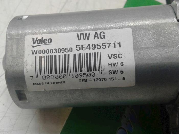 SKODA Superb 3 generation (2015-2023) Bagāžas nodalījuma loga tīrītāja motorīts 5F4955711 17336852