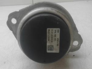 Gebruikte Motorsteun Porsche Cayenne II (92A) 3.0 S E-Hybrid 24V Prijs € 75,00 Margeregeling aangeboden door Wessel Parts & Service B.V.