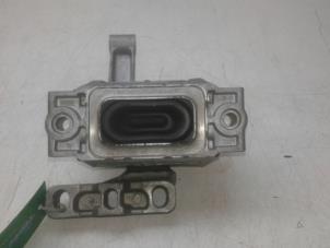 Gebruikte Motorsteun Volkswagen Tiguan (5N1/2) 2.0 TDI 16V Blue Motion Prijs € 69,00 Margeregeling aangeboden door Wessel Parts & Service B.V.