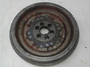 Gebruikte Vliegwiel Volkswagen Golf VI Variant (AJ5/1KA) 2.0 GTD 16V Prijs € 199,00 Margeregeling aangeboden door Wessel Parts & Service B.V.