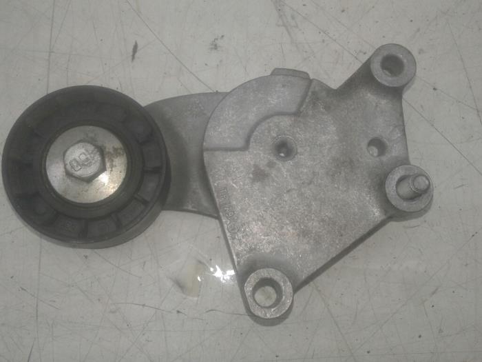 Gebruikte Spanrol Multiriem Ford Focus 4 Wagon 1.5 EcoBlue 120 Prijs € 51,45 Margeregeling aangeboden door Wessel Parts & Service B.V.
