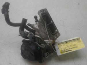 Gebruikte Gasklephuis Audi A3 Sportback (8VA/8VF) 1.6 TDI Ultra 16V Prijs € 69,00 Margeregeling aangeboden door Wessel Parts & Service B.V.