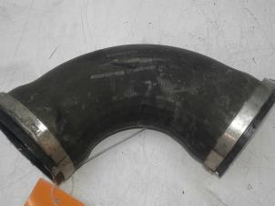 Gebruikte Turboslang Mercedes A (W176) 2.0 A-45 AMG Turbo 16V 4-Matic Prijs € 89,00 Margeregeling aangeboden door Wessel Parts & Service B.V.