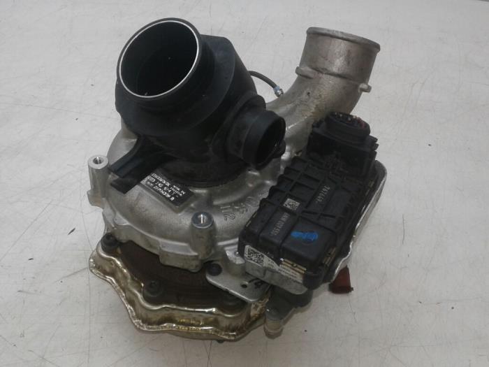 Gebruikte Turbo Audi A8 (D4) 3.0 TDI V6 24V Quattro Prijs € 576,45 Margeregeling aangeboden door Wessel Parts & Service B.V.
