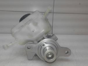 Gebruikte Hoofdremcilinder BMW 3 serie (F30) 330i 2.0 16V Prijs € 139,00 Margeregeling aangeboden door Wessel Parts & Service B.V.