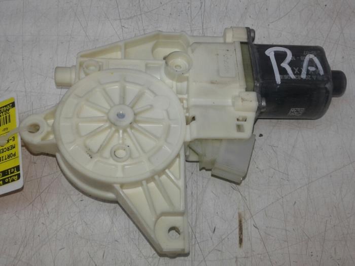 MERCEDES-BENZ E-Class W212/S212/C207/A207 (2009-2016) Front Right Door Window Control Motor 2048200642 14603021