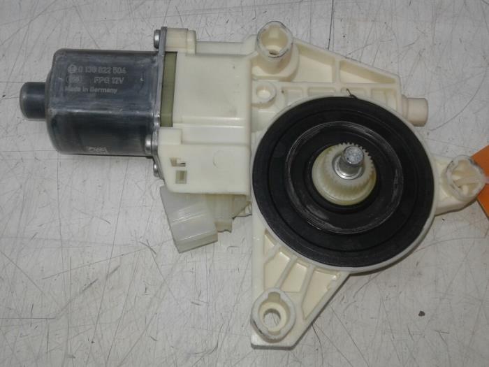 MERCEDES-BENZ E-Class W212/S212/C207/A207 (2009-2016) Front Right Door Window Control Motor 2048200642 14603021