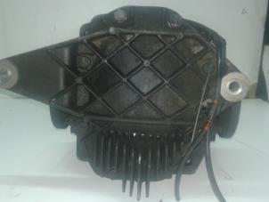 Gebruikte Differentieel achter Mercedes SL (R129) 5.0 500 SL 32V Prijs € 499,00 Margeregeling aangeboden door Wessel Parts & Service B.V.