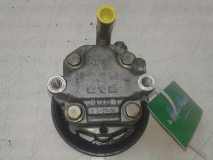 Gebruikte Stuurpomp Volkswagen Bora Variant (1J6) 2.0 Prijs € 49,00 Margeregeling aangeboden door Wessel Parts & Service B.V.