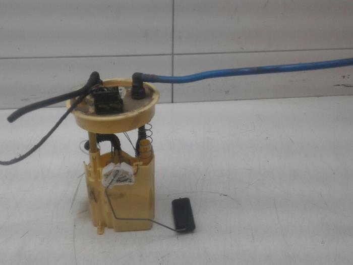 Gebruikte Tank element Pomp Mini Mini (R56) 1.6 One D 16V Prijs € 61,95 Margeregeling aangeboden door Wessel Parts & Service B.V.