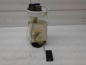 Gebruikte Tank element Pomp Volkswagen Golf IV Variant (1J5) 1.9 TDI 90 Prijs € 39,00 Margeregeling aangeboden door Wessel Parts & Service B.V.