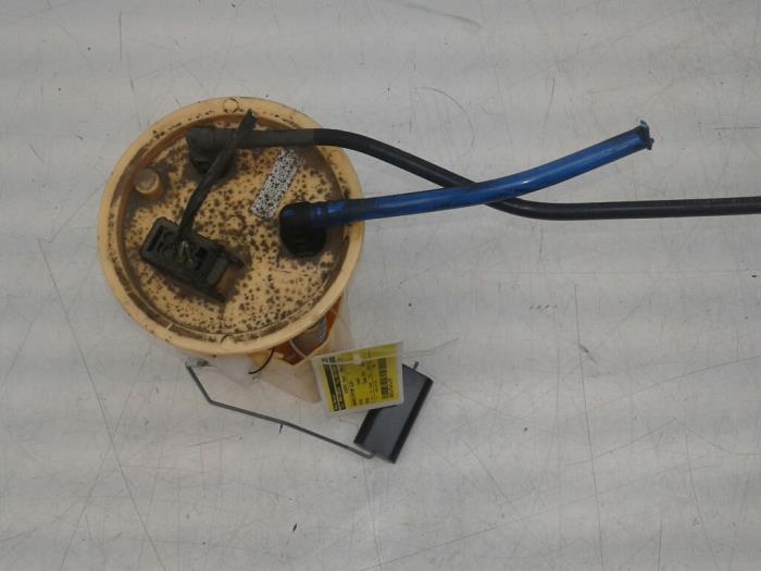Gebruikte Tank element Pomp Mini Mini (R56) 1.6 One D 16V Prijs € 68,25 Margeregeling aangeboden door Wessel Parts & Service B.V.