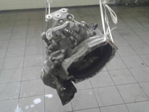 Gebruikte Versnellingsbak Opel Astra K 1.6 CDTI 110 16V Prijs € 999,00 Margeregeling aangeboden door Wessel Parts & Service B.V.