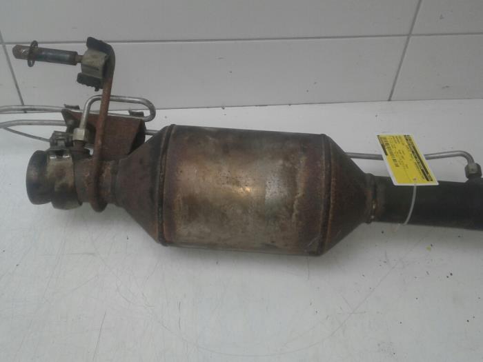 Gebruikte Roetfilter Mercedes Sprinter 3t (906.61) 215 CDI 16V Prijs € 345,45 Margeregeling aangeboden door Wessel Parts & Service B.V.