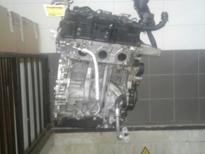 Motor van een MINI Mini (F55) 1.5 12V One D 2015