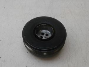 Gebruikte Poelie Krukas BMW 5 serie (F10) 518d 16V Prijs € 75,00 Margeregeling aangeboden door Wessel Parts & Service B.V.