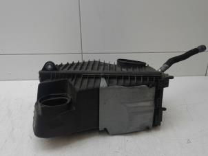 Gebruikte Luchtfilterhuis Audi Q7 (4LB) 4.2 TDI V8 32V Tiptronic Prijs € 99,00 Margeregeling aangeboden door Wessel Parts & Service B.V.
