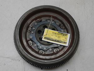 Gebruikte Vliegwiel Volkswagen Caddy III (2KA,2KH,2CA,2CH) 2.0 TDI 16V 4Motion Prijs € 175,00 Margeregeling aangeboden door Wessel Parts & Service B.V.