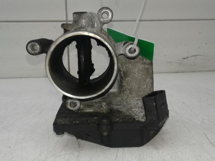 Gebruikte Gasklephuis Volkswagen Caddy III (2KA,2KH,2CA,2CH) 2.0 TDI 16V 4Motion Prijs € 78,75 Margeregeling aangeboden door Wessel Parts & Service B.V.