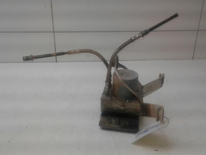 Gebruikte ABS Pomp Porsche Boxster (987) 2.7 24V Prijs € 103,95 Margeregeling aangeboden door Wessel Parts & Service B.V.