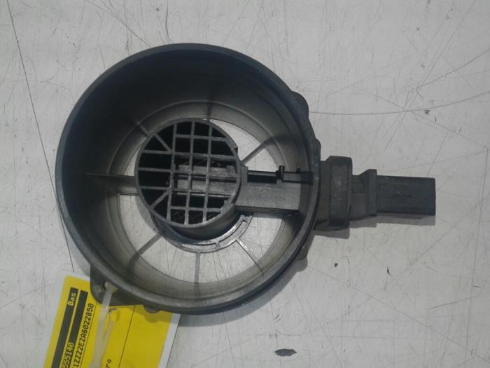 Gebruikte Luchthoeveelheidsmeter Volkswagen Crafter 2.5 TDI 30/35/50 Prijs € 30,45 Margeregeling aangeboden door Wessel Parts & Service B.V.