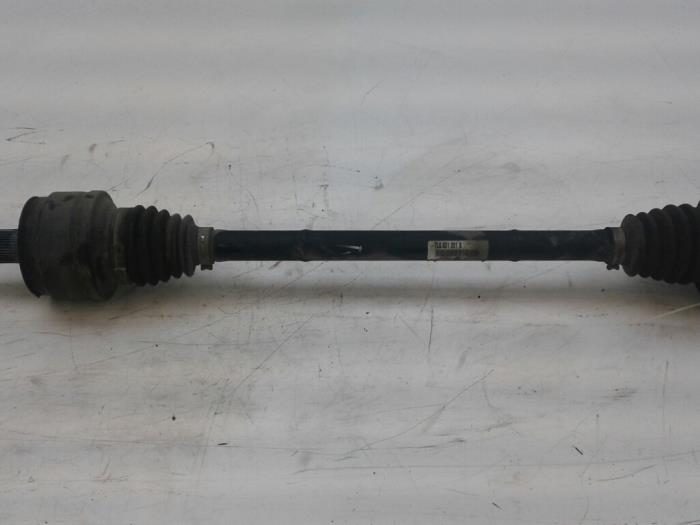 Gebruikte Steekas rechts-achter Volkswagen Touareg (7LA/7L6) Prijs € 36,75 Margeregeling aangeboden door Wessel Parts & Service B.V.