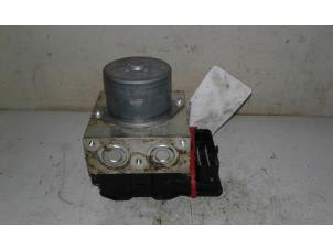 Gebruikte ABS Pomp Fiat Croma (194) 1.9 D Multijet Prijs € 185,00 Margeregeling aangeboden door Wessel Parts & Service B.V.
