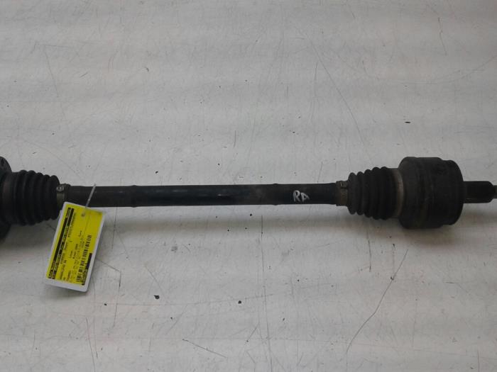 Gebruikte Aandrijfas rechts-achter Volkswagen Touareg (7LA/7L6) 2.5 TDI R5 Prijs € 36,75 Margeregeling aangeboden door Wessel Parts & Service B.V.