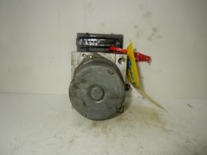 Gebruikte ABS Pomp Renault Megane II (BM/CM) 1.9 dCi 120 Prijs € 39,00 Margeregeling aangeboden door Wessel Parts & Service B.V.