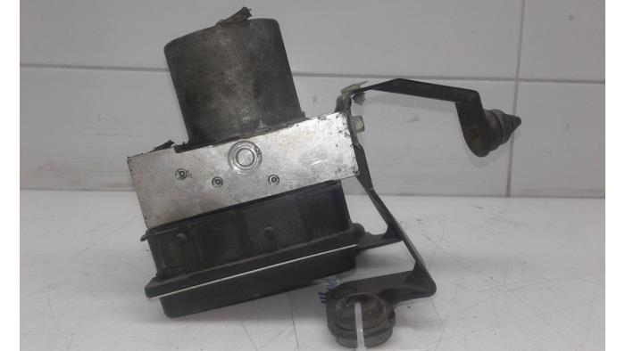 Gebruikte ABS Pomp Ford Transit Prijs € 78,75 Margeregeling aangeboden door Wessel Parts & Service B.V.