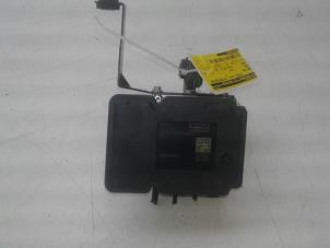 Gebruikte ABS Pomp Ford C-Max (DXA) 1.6 Ti-VCT 16V Prijs € 199,00 Margeregeling aangeboden door Wessel Parts & Service B.V.